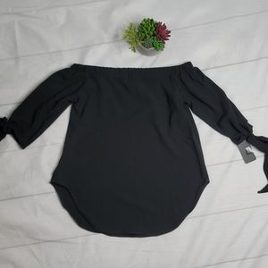Mossimo off-shoulder black top sz XS NWT